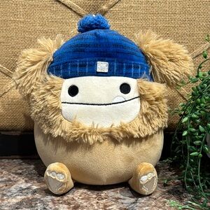 Benny the Bigfoot Squishmallow